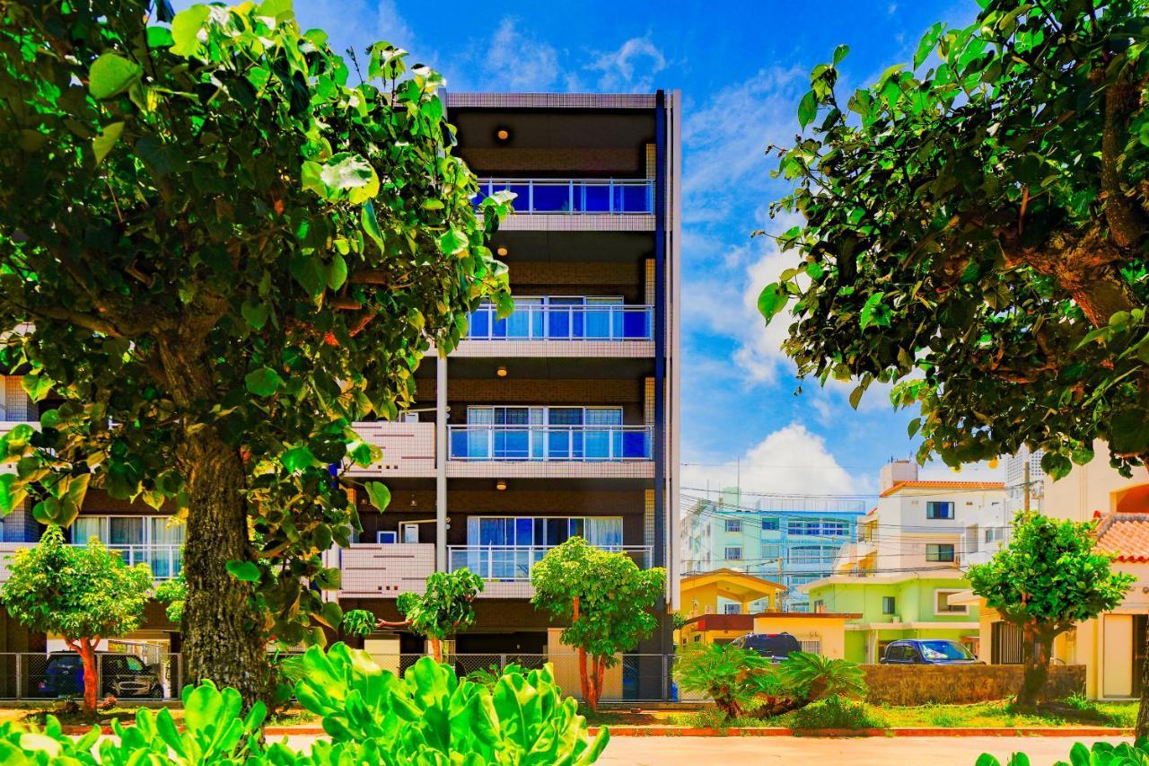 Sunshine Coast Lägenhet Chatan Exteriör bild